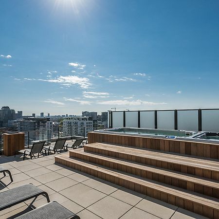 Vibrant 2Br In Old Montreal By Sonder Lägenhet Exteriör bild